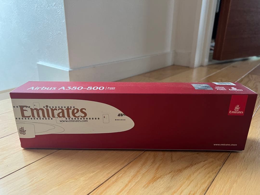 新品未開封 エミレーツ航空 Airbus A380-800 航空機模型