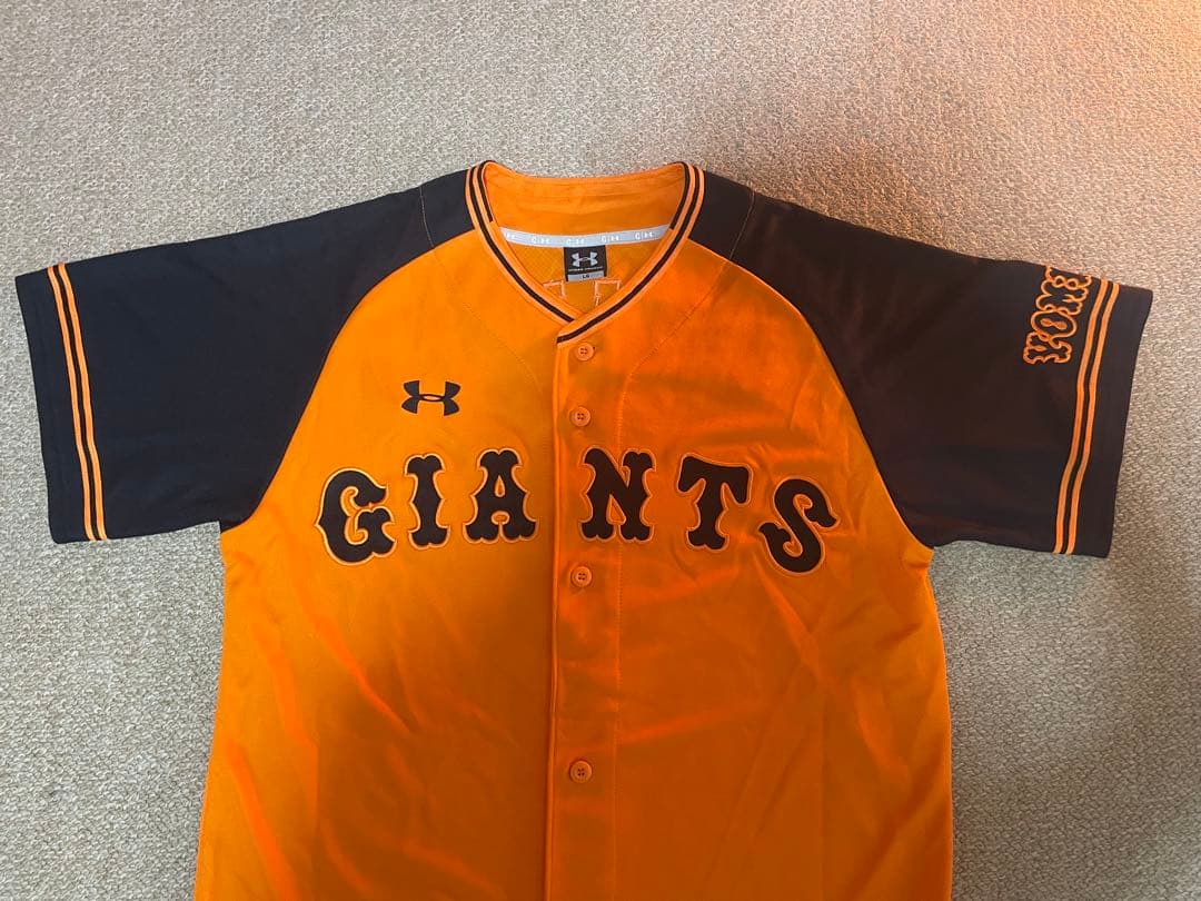 坂本勇人 ユニフォーム GIANTS 巨人 ジャイアンツ アンダーアーマー LG