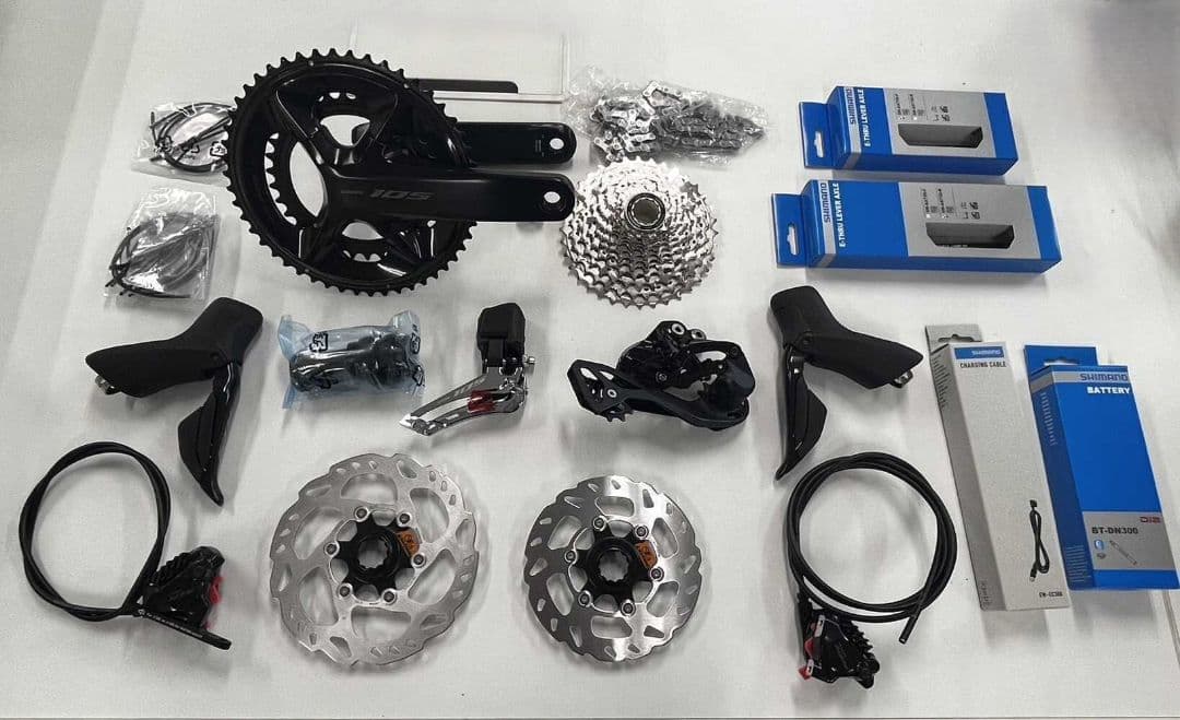 【Yoshizo419】シマノ 105Di2 12速 フルセット