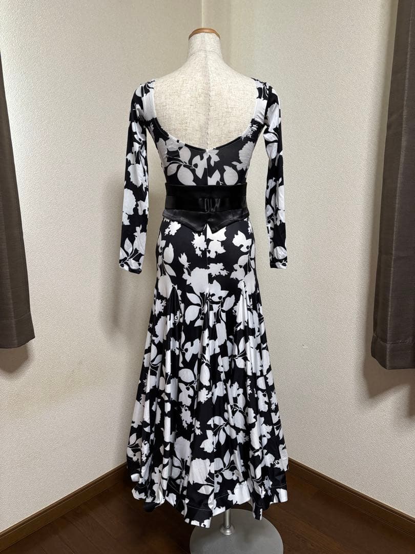 社交ダンスドレス 白黒花柄