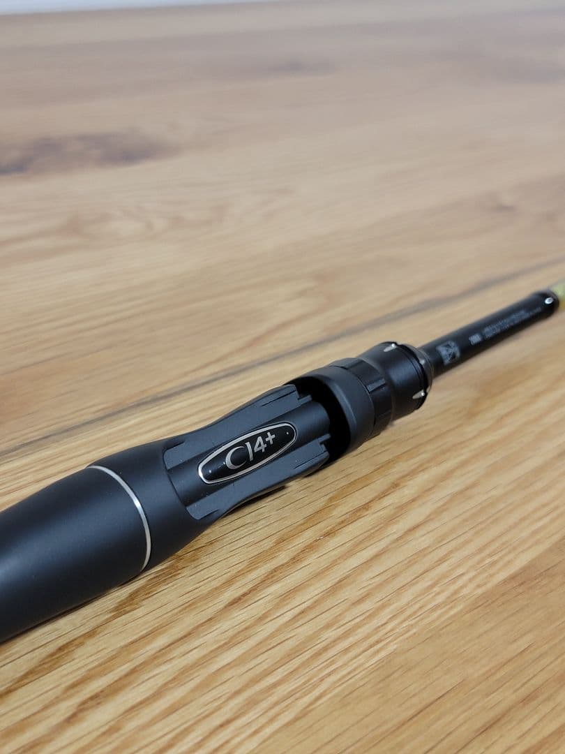 【直接受け渡し可能】☆超美品☆シマノ　ポイズンアドレナ268UL