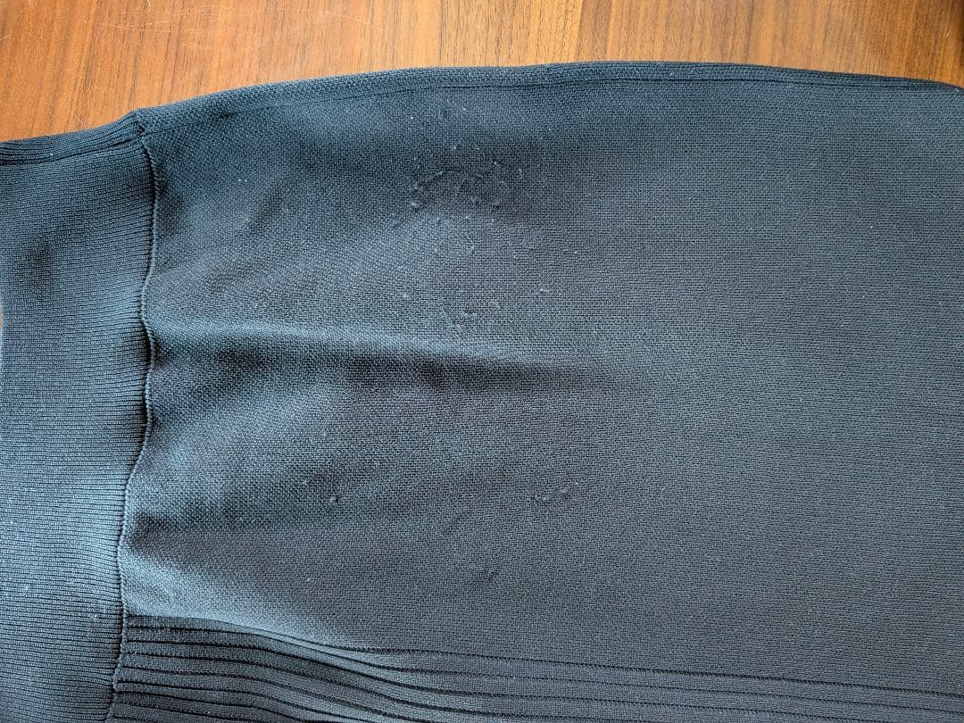 Srixon 幾何学模様 ブラックセーター