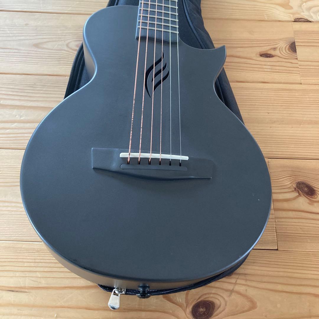 エンヤ　ゴー　enya go スリムボディ アコースティックギター ブラック