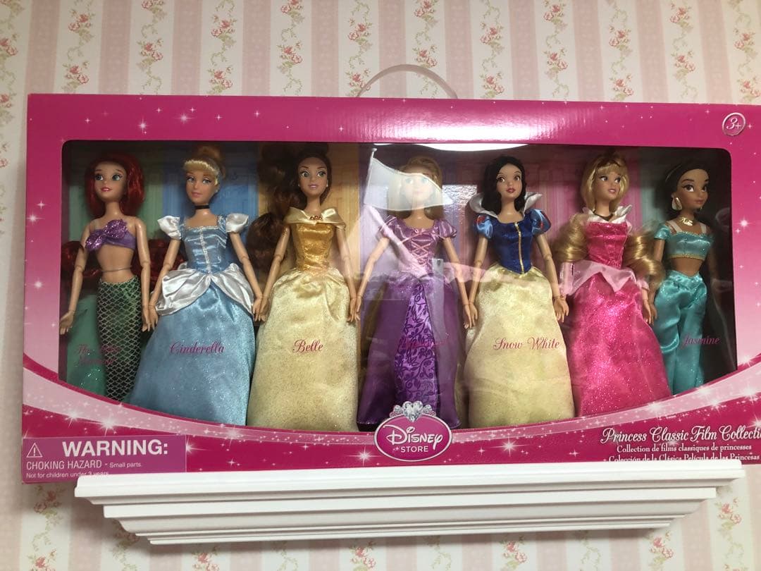 ディズニーストア　プリンセス　ドール　セット