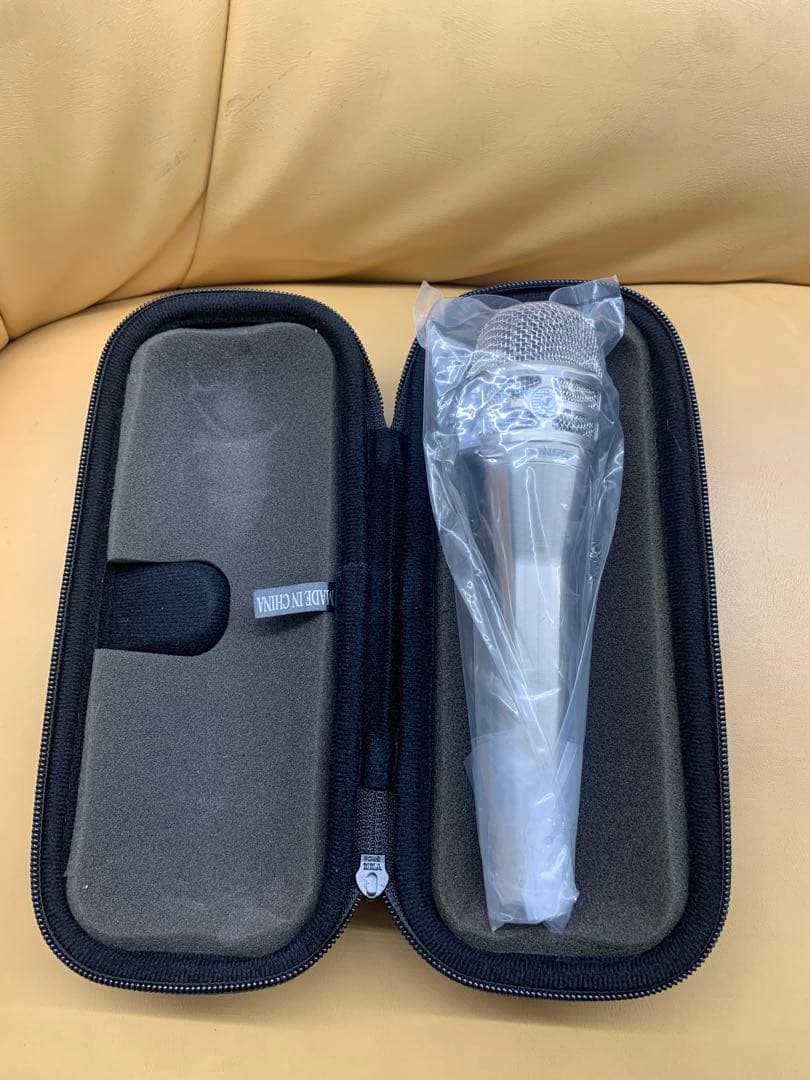 シュア　SHURE KSM8 ダイナミックマイク ケース付き