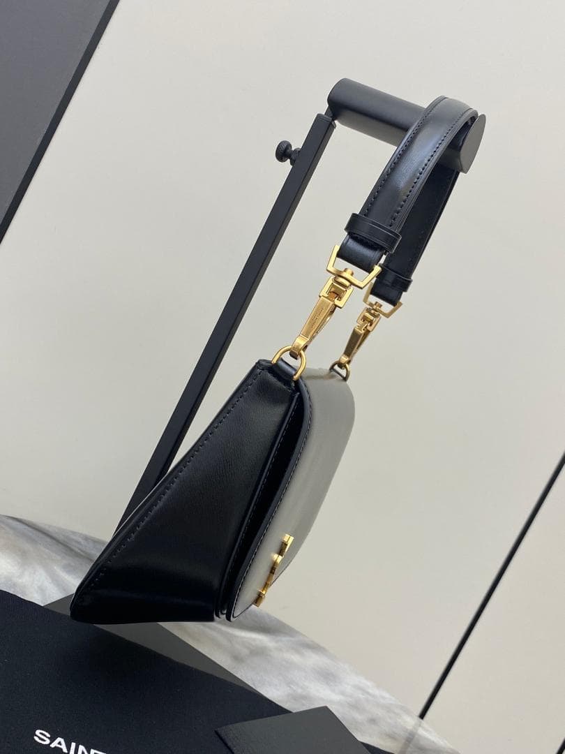 美品 パリ カイア スモール ブラック ショルダーバッグ