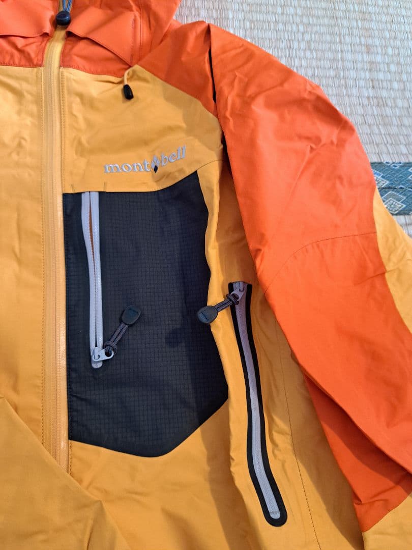 【再値下げ】【美品】mont-bell ダイナアクションパーカー