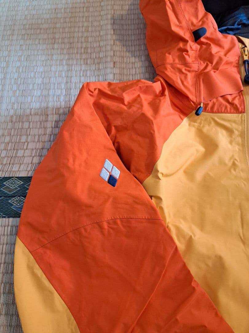 【再値下げ】【美品】mont-bell ダイナアクションパーカー