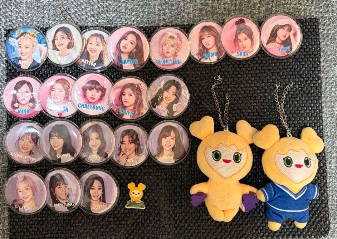 TWICEグッズ まとめ売り（バラ売り可能）