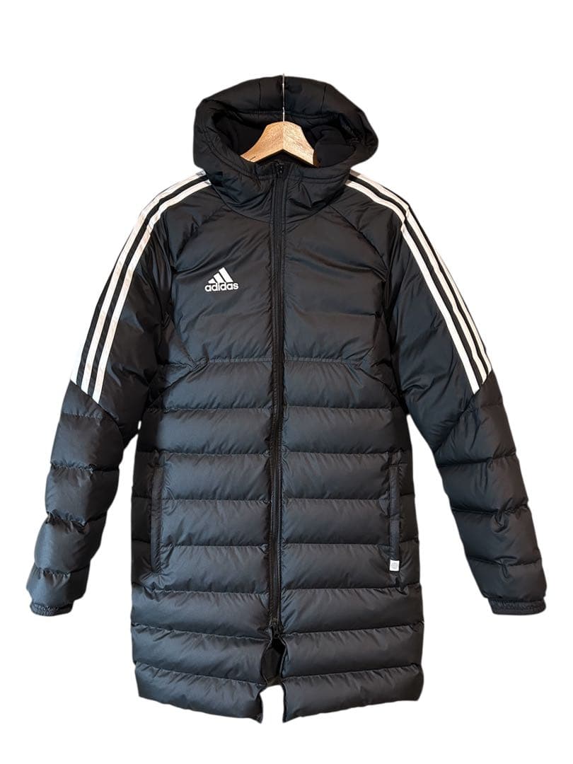 adidas 黒 ダウンコート フード付