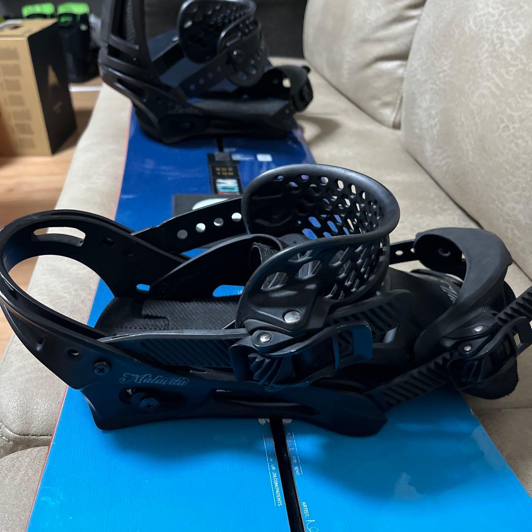 BURTON CUSTOM FV 154 × BURTON MALAVITA M