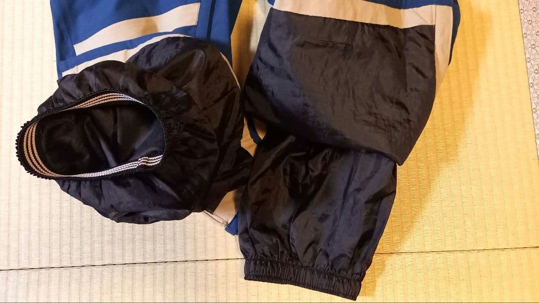 クリーニング済23－24オンヨネスキーウエア上下セット　サンド×ネイビーサイズM