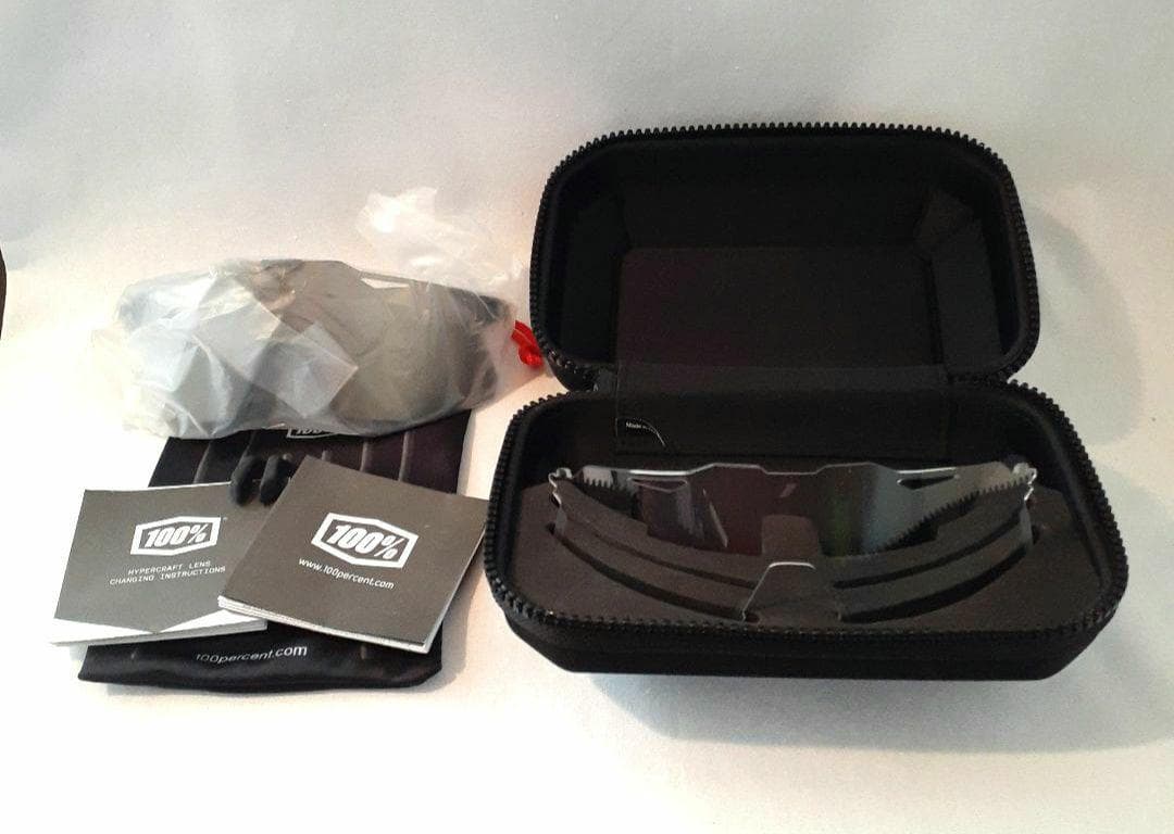 100% HYPERCRAFT ブラック ゴールド ワンハンドレッド サングラス