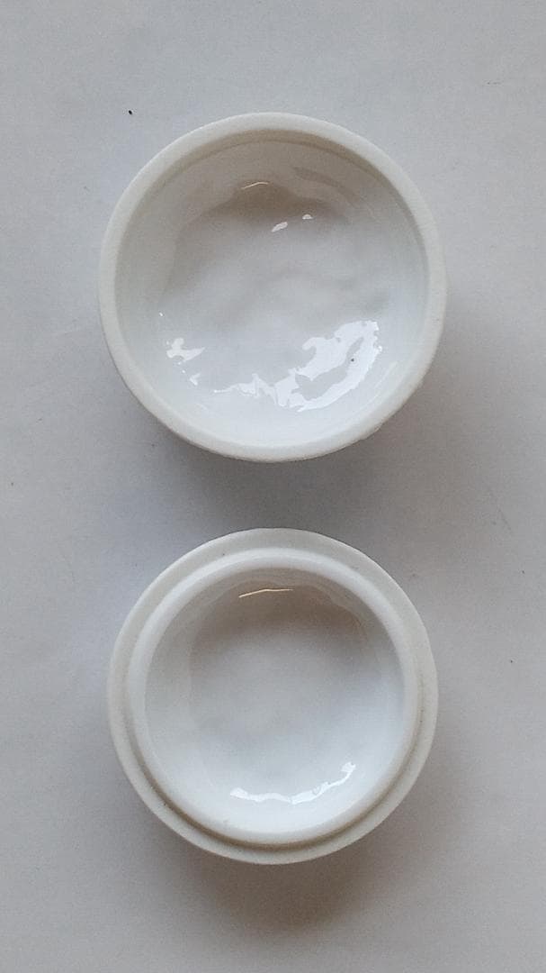 平戸焼 十五代 中里茂右衛門 作 白磁雲龍彫 香合 茶道具 懐石道具 共箱 新品