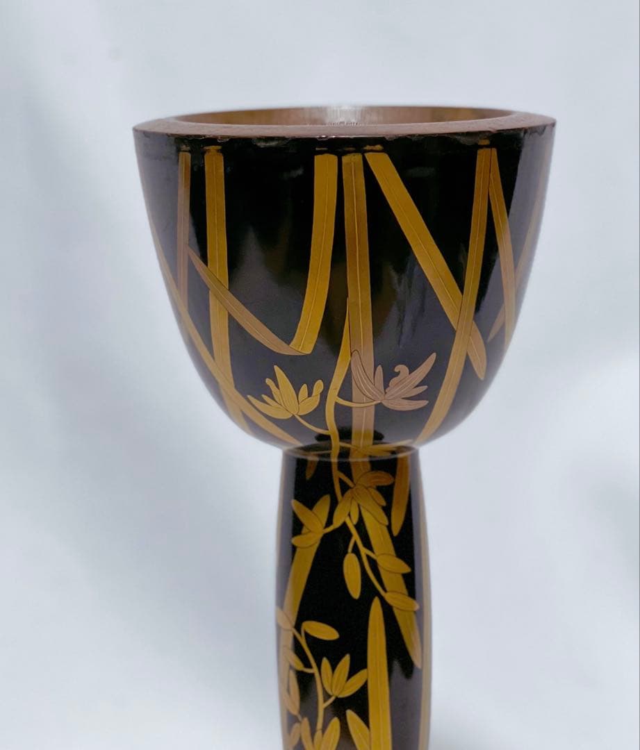 小鼓　胴　草花蒔絵