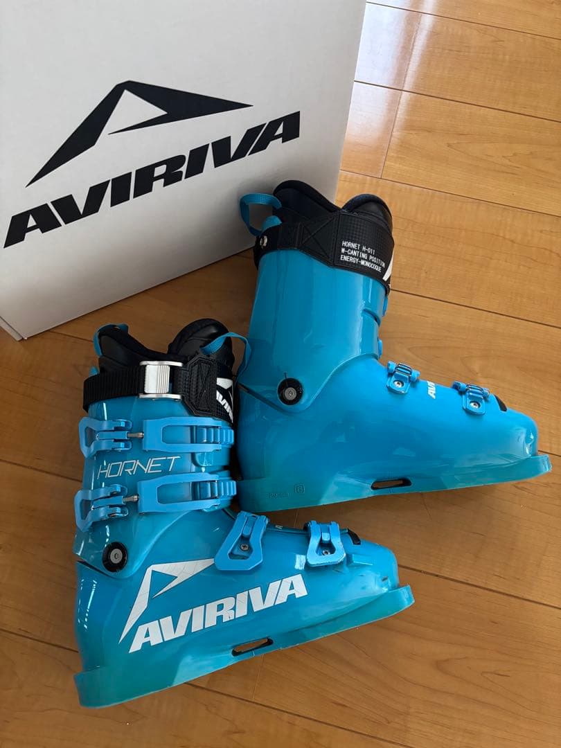AVIRIVA HORNET 130 スキー ブーツ 青 25-25.5cm