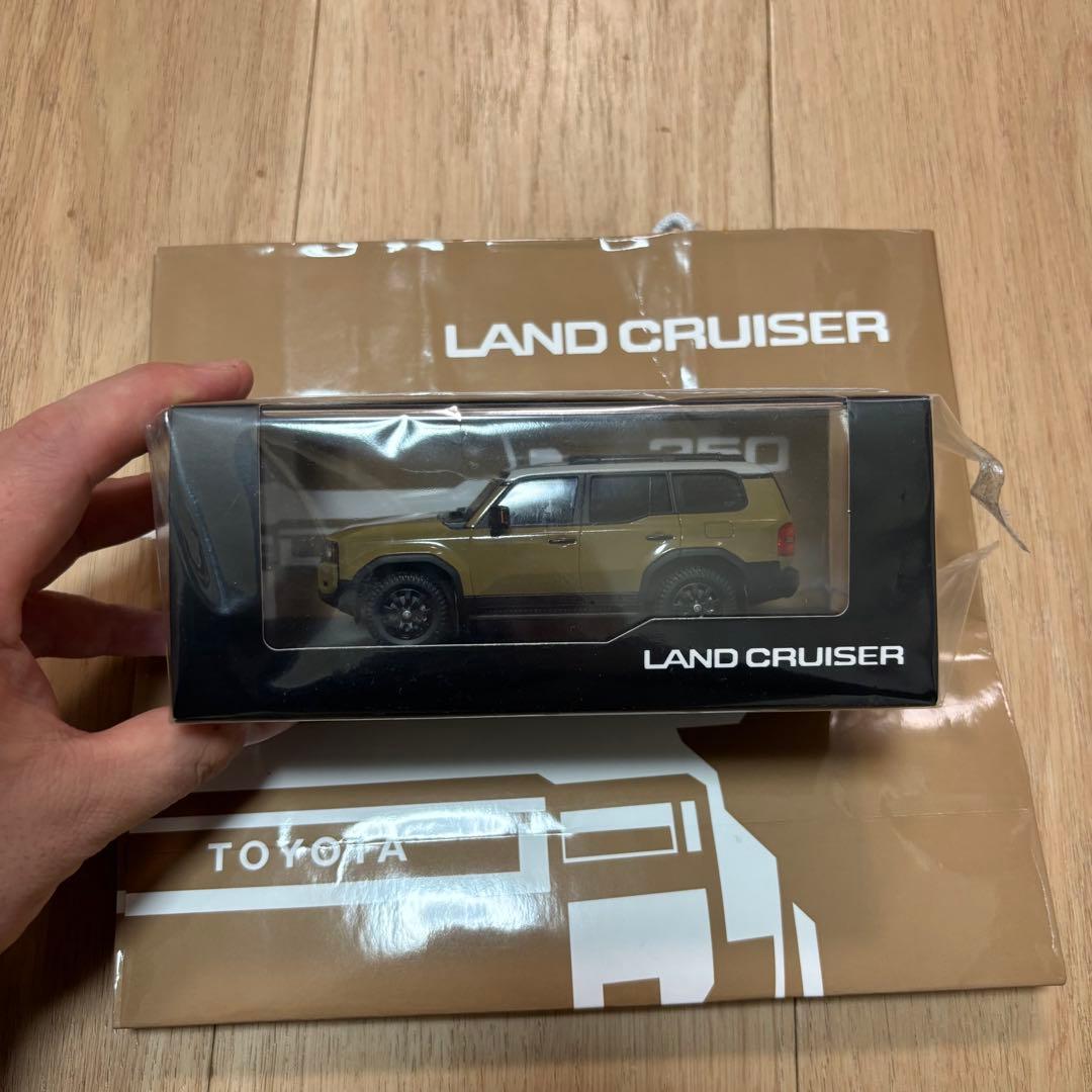 【ファーストエディション】ランクル 250 丸目 サンカラーサンプル 【未開封】