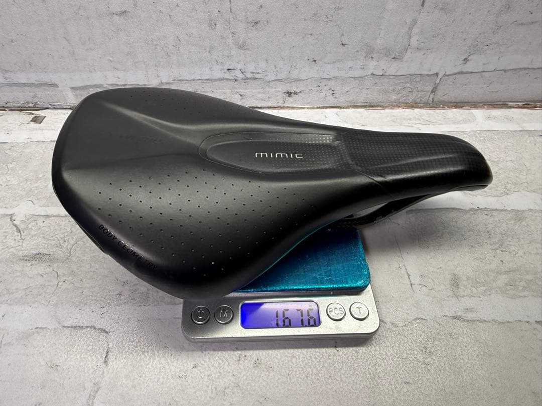 スペシャライズド　S-WORKS mimic カーボン　ローバイクサドル