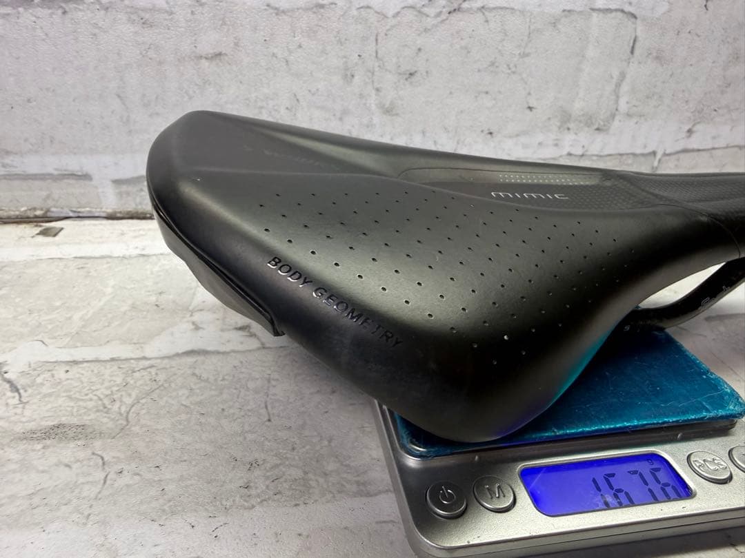 スペシャライズド　S-WORKS mimic カーボン　ローバイクサドル