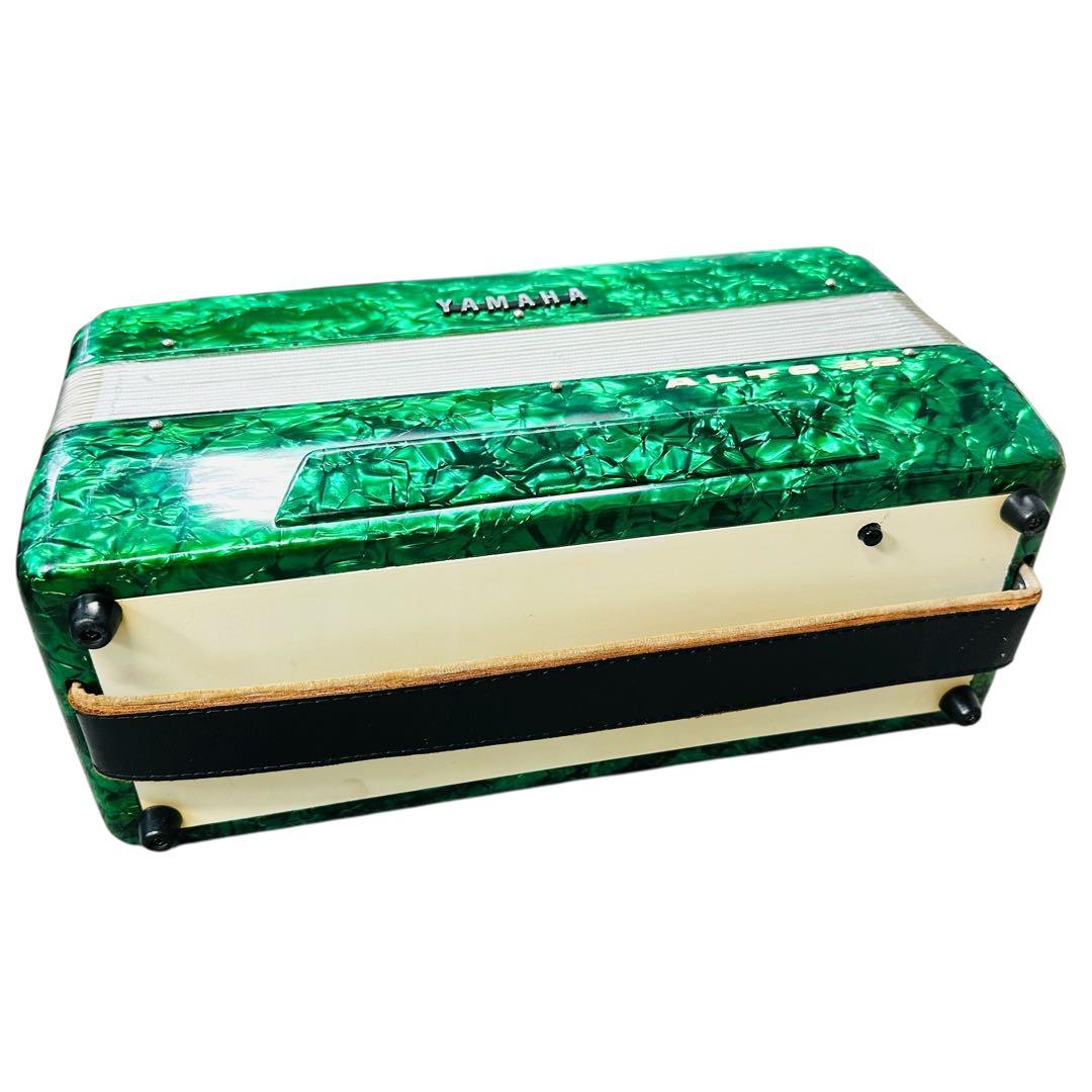 YAMAHA アコーディオン　ALTO32