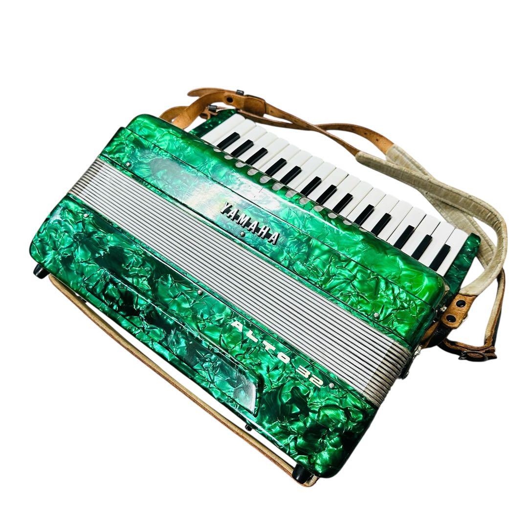 YAMAHA アコーディオン　ALTO32
