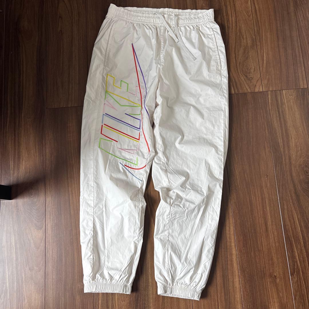 Nike ホワイト ジャケット セットアップ