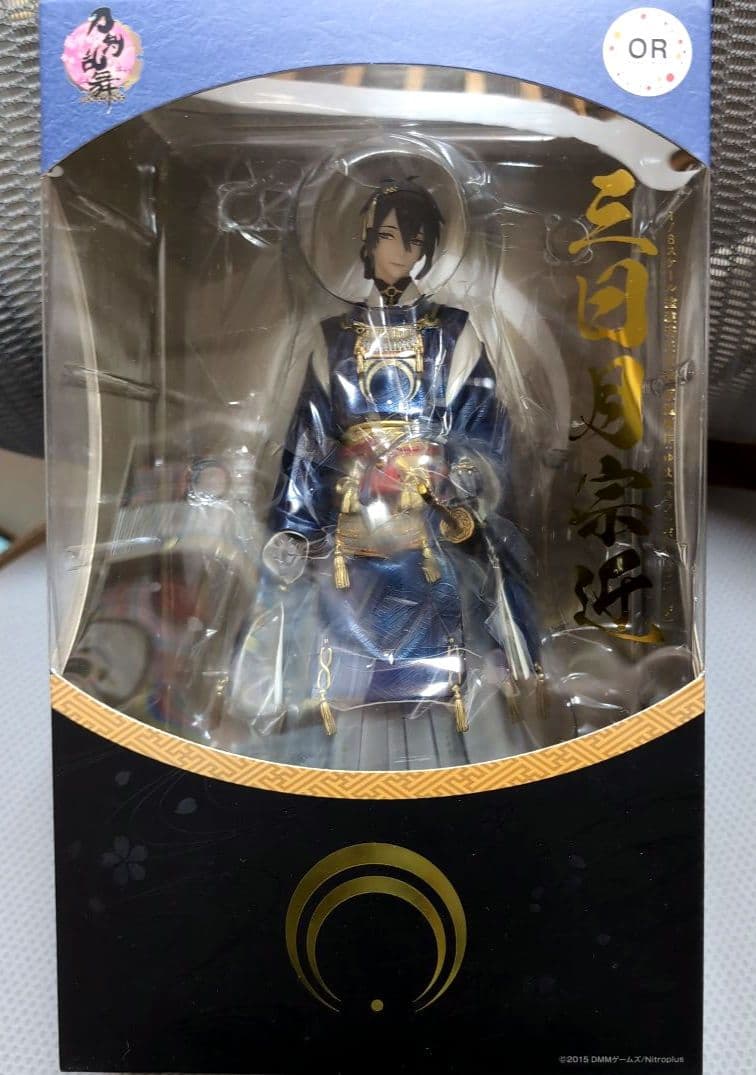 三日月宗近 1/8スケール フィギュア 塗装済み　完成品　刀剣乱舞　とうらぶ