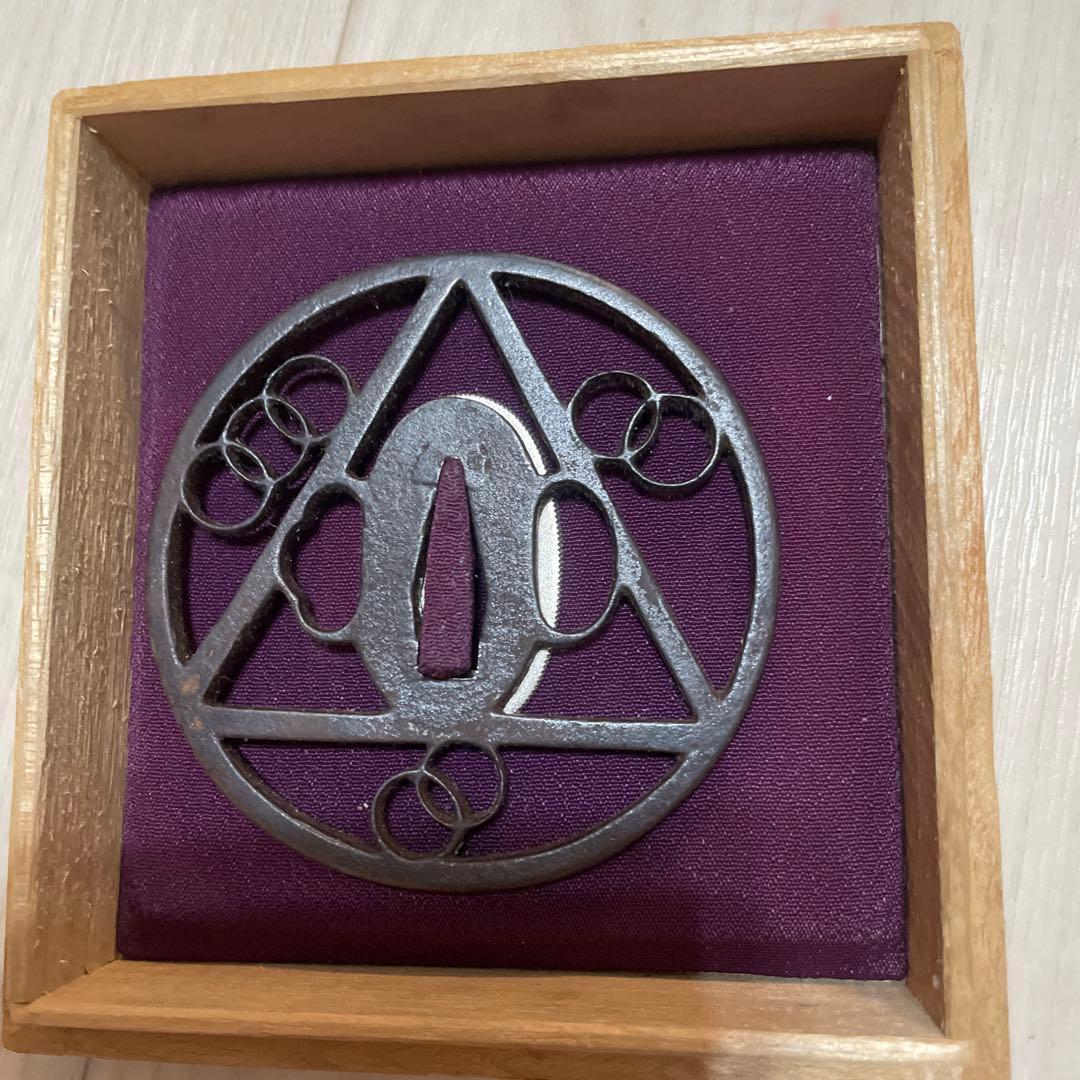 金属製 鍔(つば) 三角形デザイン