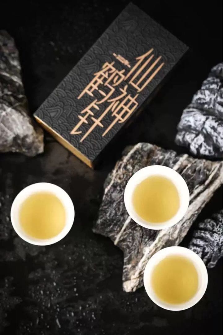 福鼎白茶の白毫銀針「福政号・仙鶴神針」限定コレクション