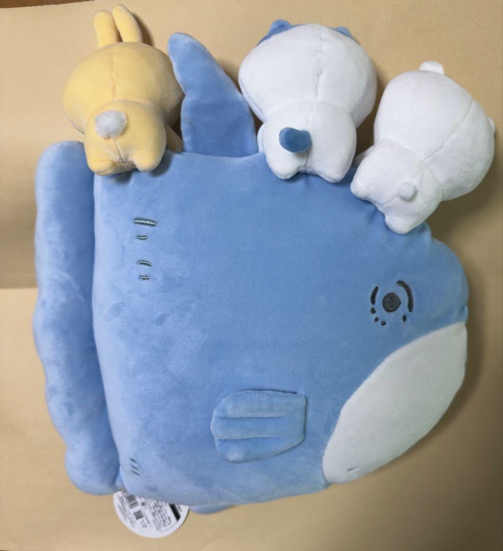 ちいかわ　マンボウでおでかけクッション