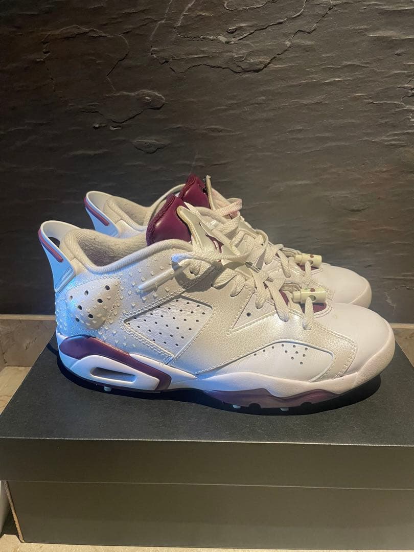 Jordan エア ジョーダン 6 ホワイト/バーガンディ
