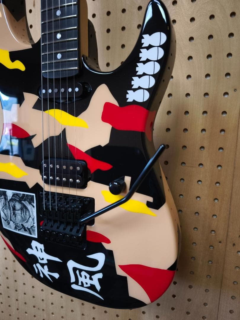 ☆彡EDWARDS E-KAMIKAZE-I ジョージ・リンチモデルとケース