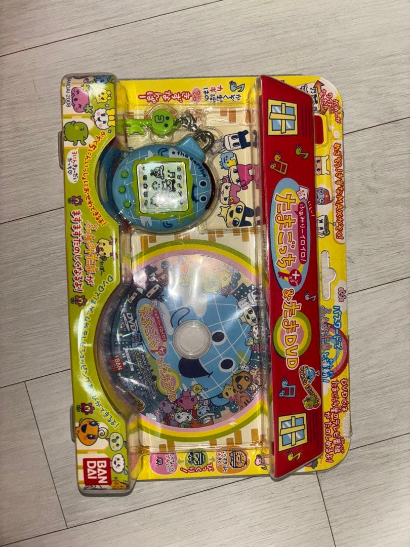 ★希少品★いぇー!ふぁみりーイロイロ! 　たまごっちプラス 　ふぁみたまワールド