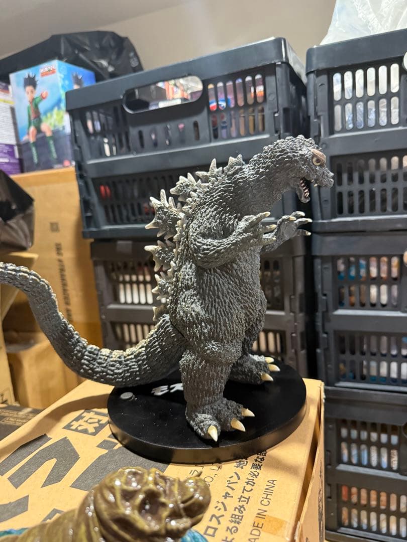 アルバトロスジャパン　ゴジラ　フィギュア