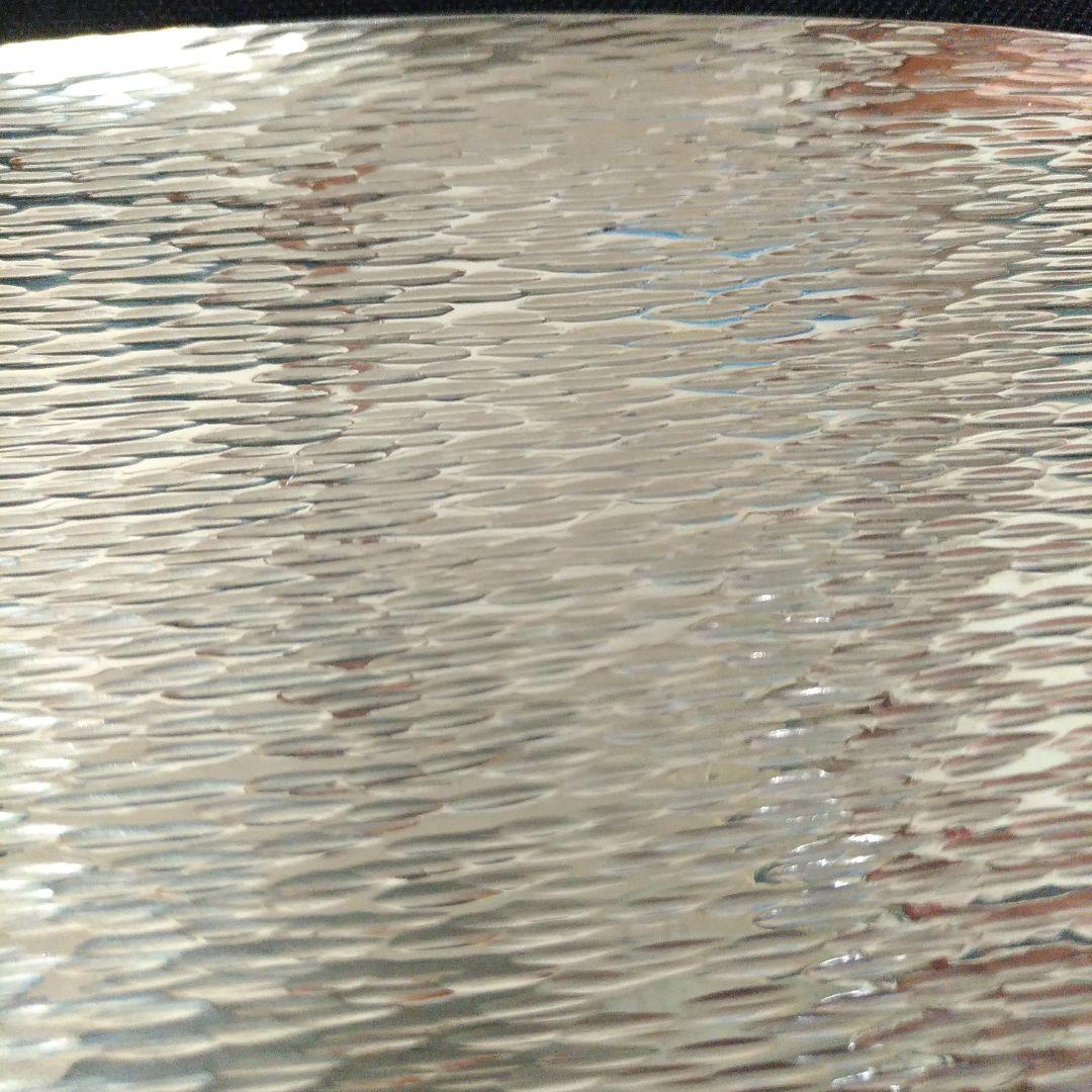 三越百貨店。銀製。シルバー製。お皿。鎚目模様。73.7g。中古品。