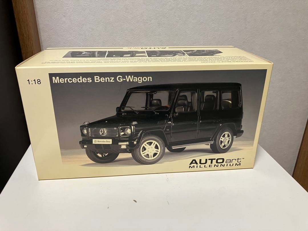 1/18 オートアート　メルセデスベンツ G-Wagon　黒