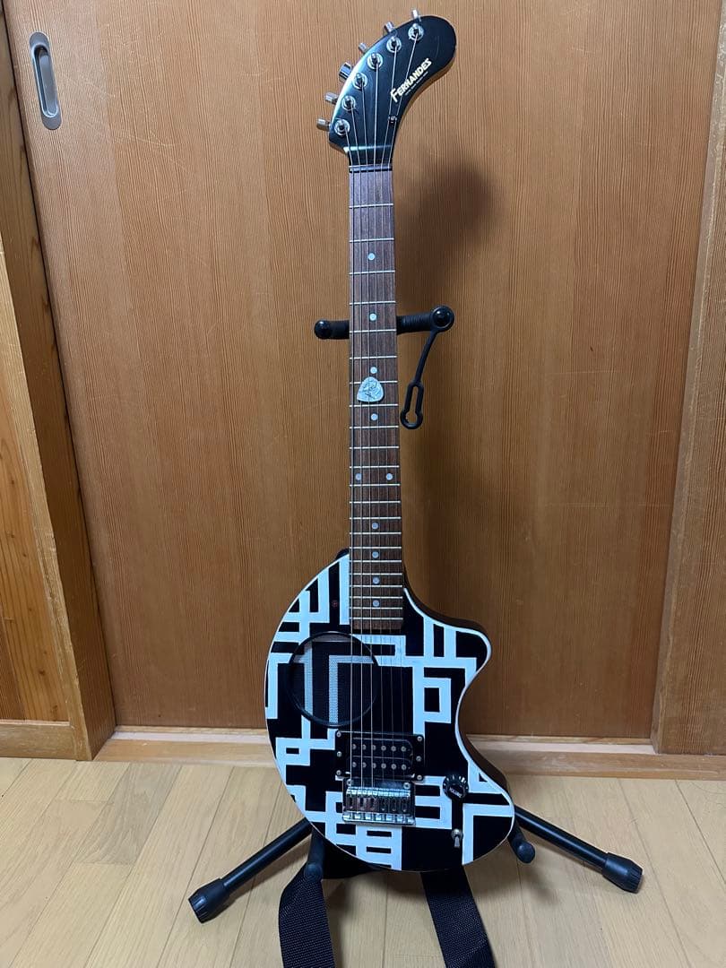 zo-3エレキギター 布袋風