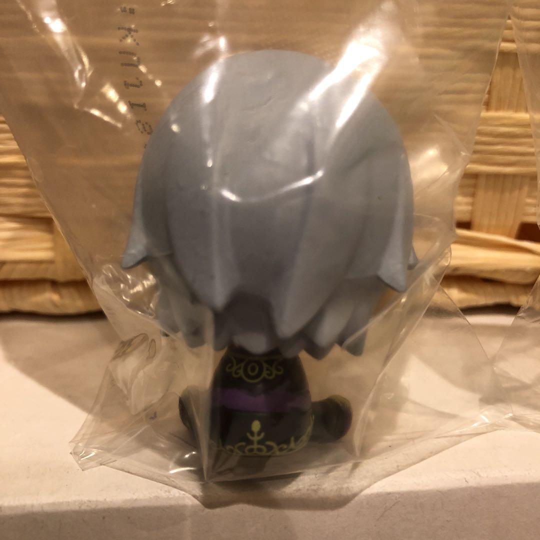 ツイステ　一番くじ　H賞　ディアソムニア　マレウス　リリア　シルバー　フィギュア