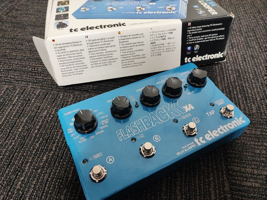 ギター TC Electronic FLASHBACK X4