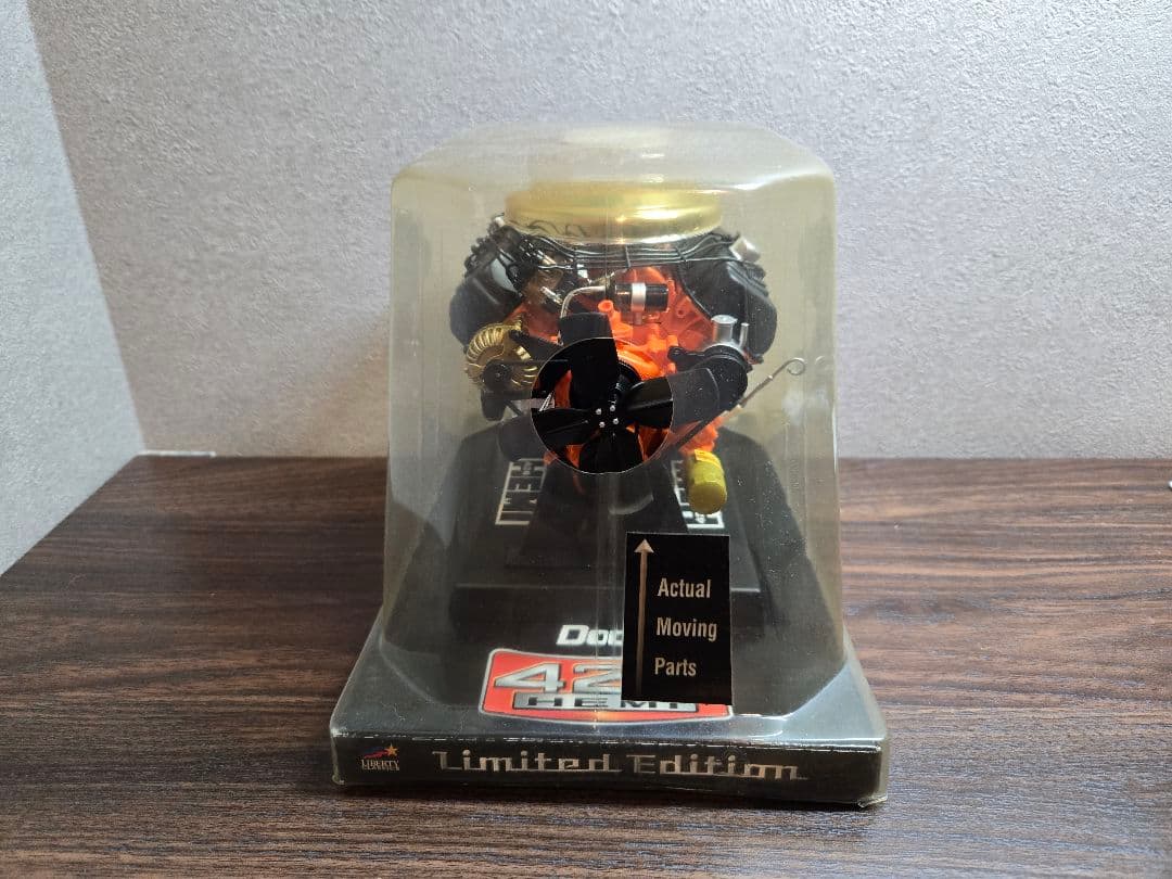 dodge hemi 426 エンジン模型