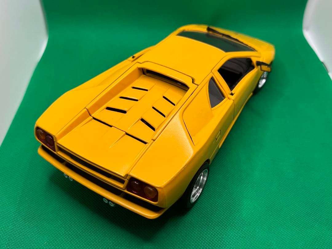 Lamborghini Diablo イエロー ミニカー
