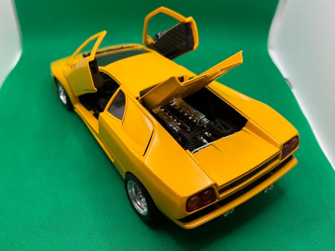 Lamborghini Diablo イエロー ミニカー