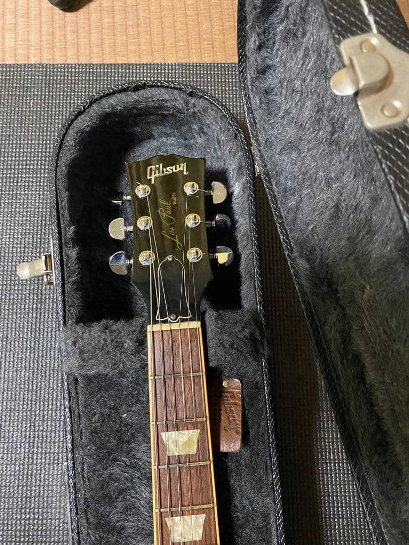 Gibson Les Paul Standard 2006年製 ハードケース付き