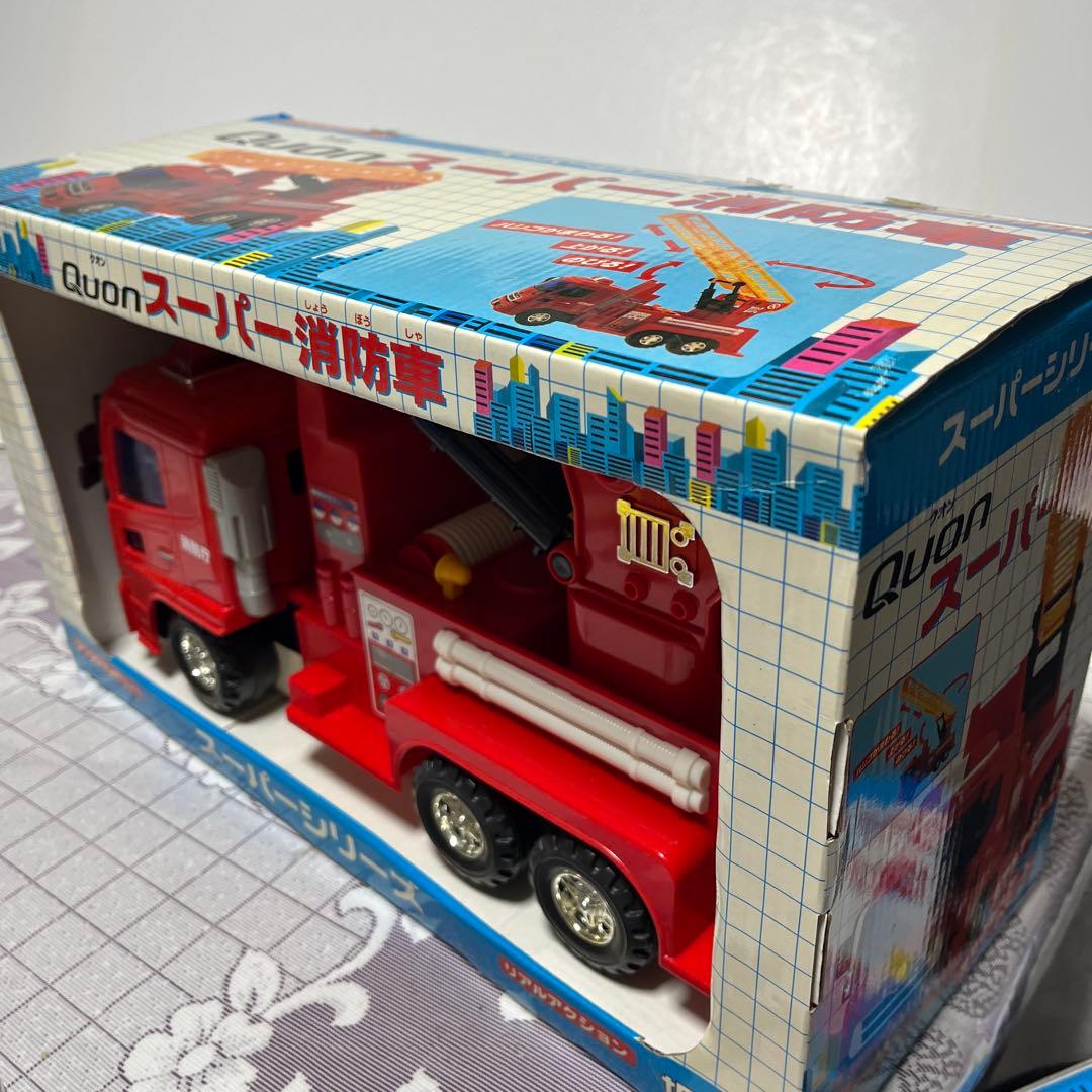 新品　トイコー　クオン スーパー 消防車　リアルアクション　フリクション レア