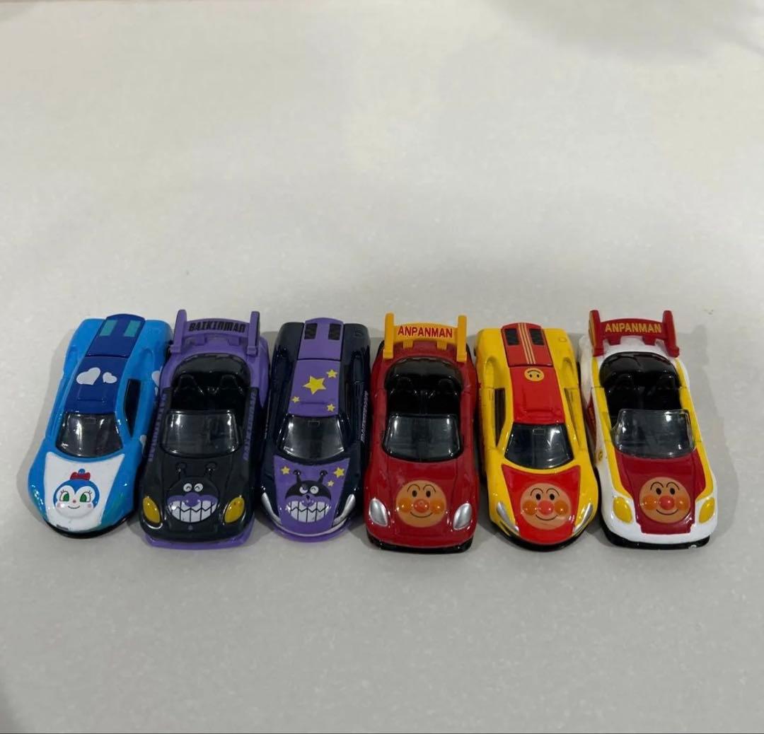 トミカ　アンパンマン　バイキンマン　6点セット