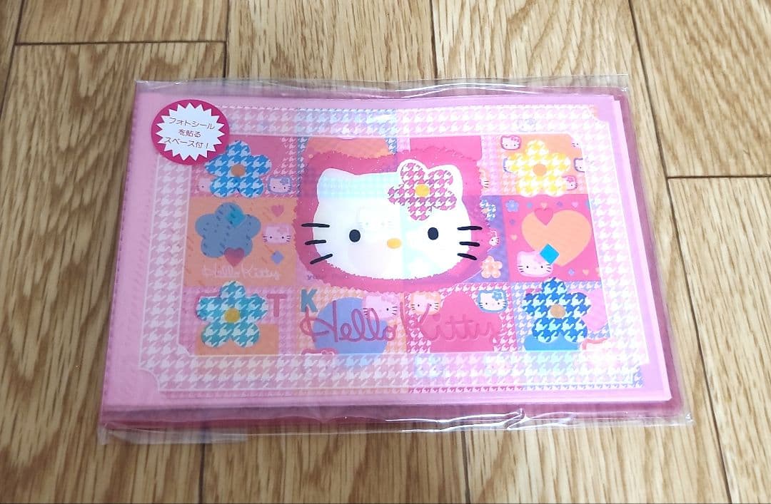 希少　90年代　ハローキティ シールやポストカードなど　ファイル　カオハナ