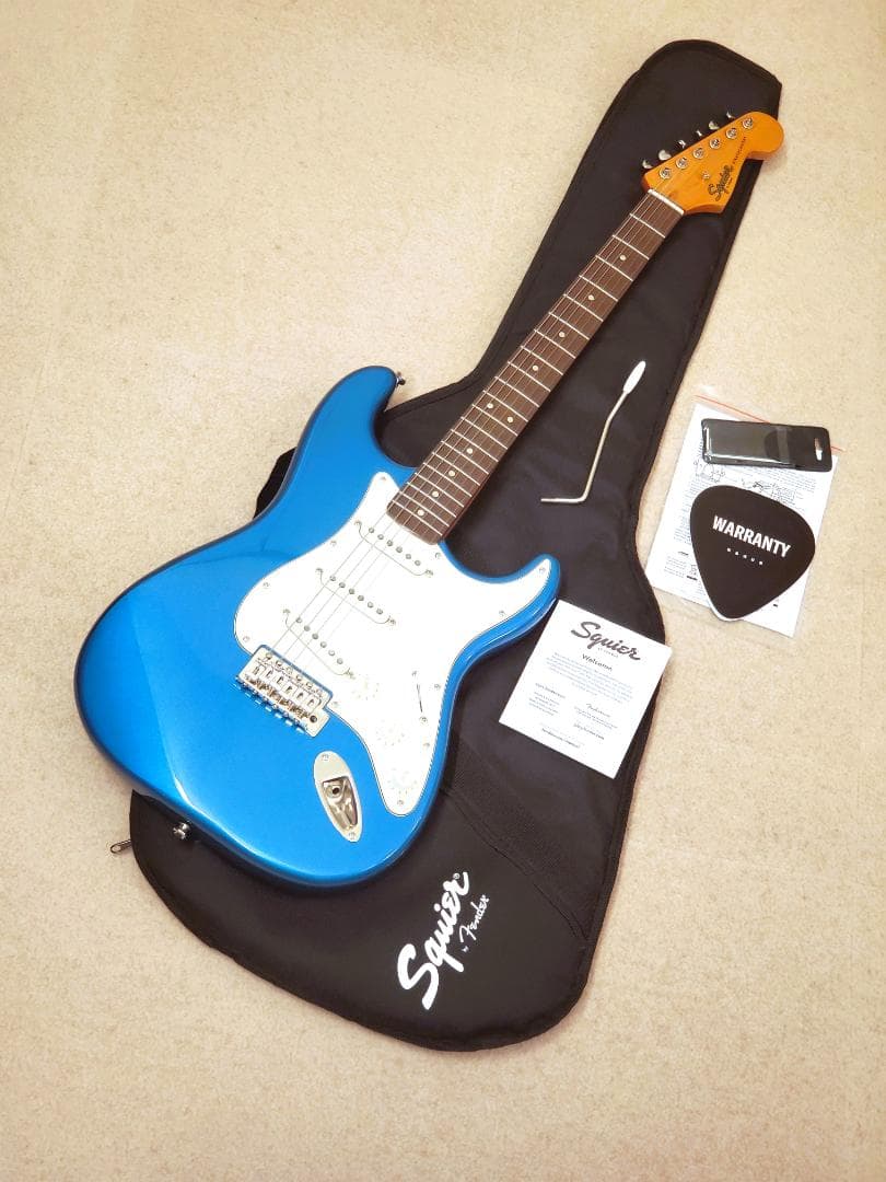 新品に近い★Classic Vibe '60s Stratocaster LPB
