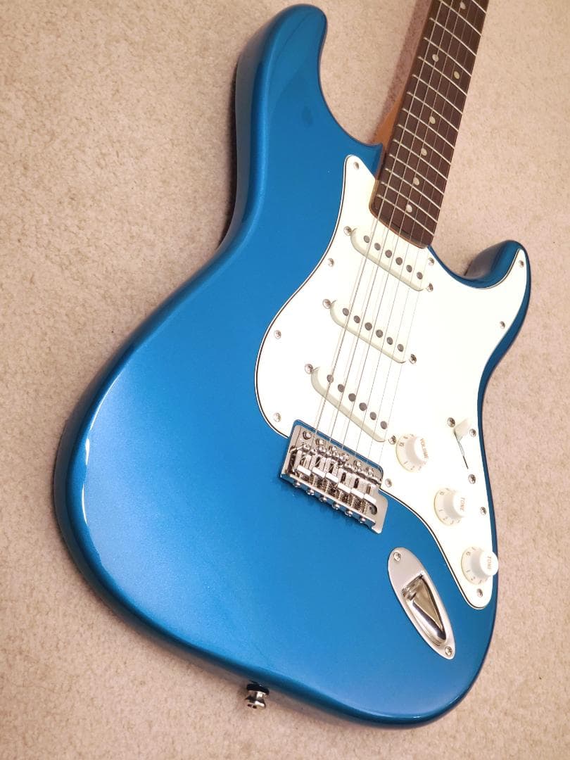 新品に近い★Classic Vibe '60s Stratocaster LPB