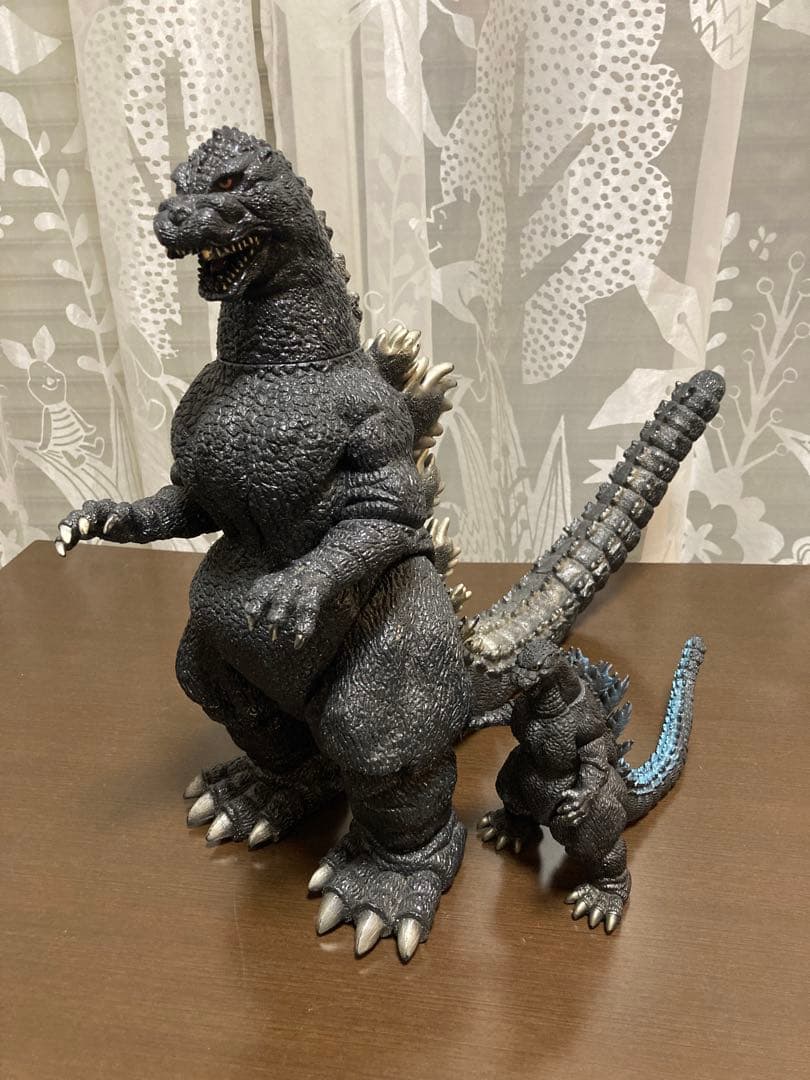 ゴジラフィギュア 2体1991年製 日本製BANDAI 約37cm オマケ付き