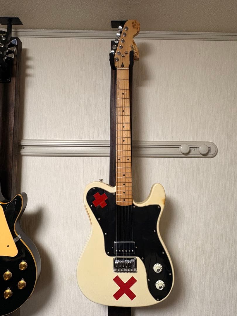 Squier テレキャスター　SUM41